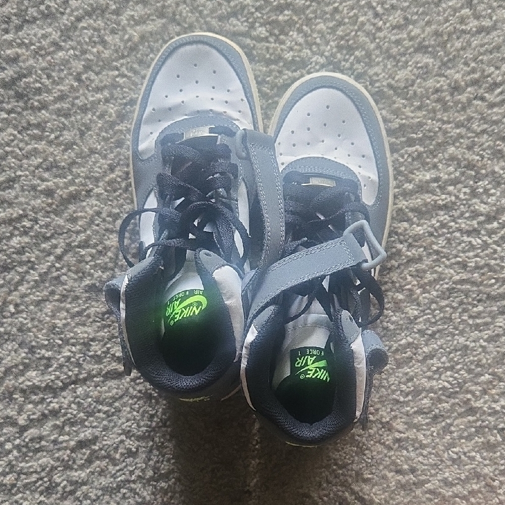 Nike Kids Sneakers - Gray, White, and Black